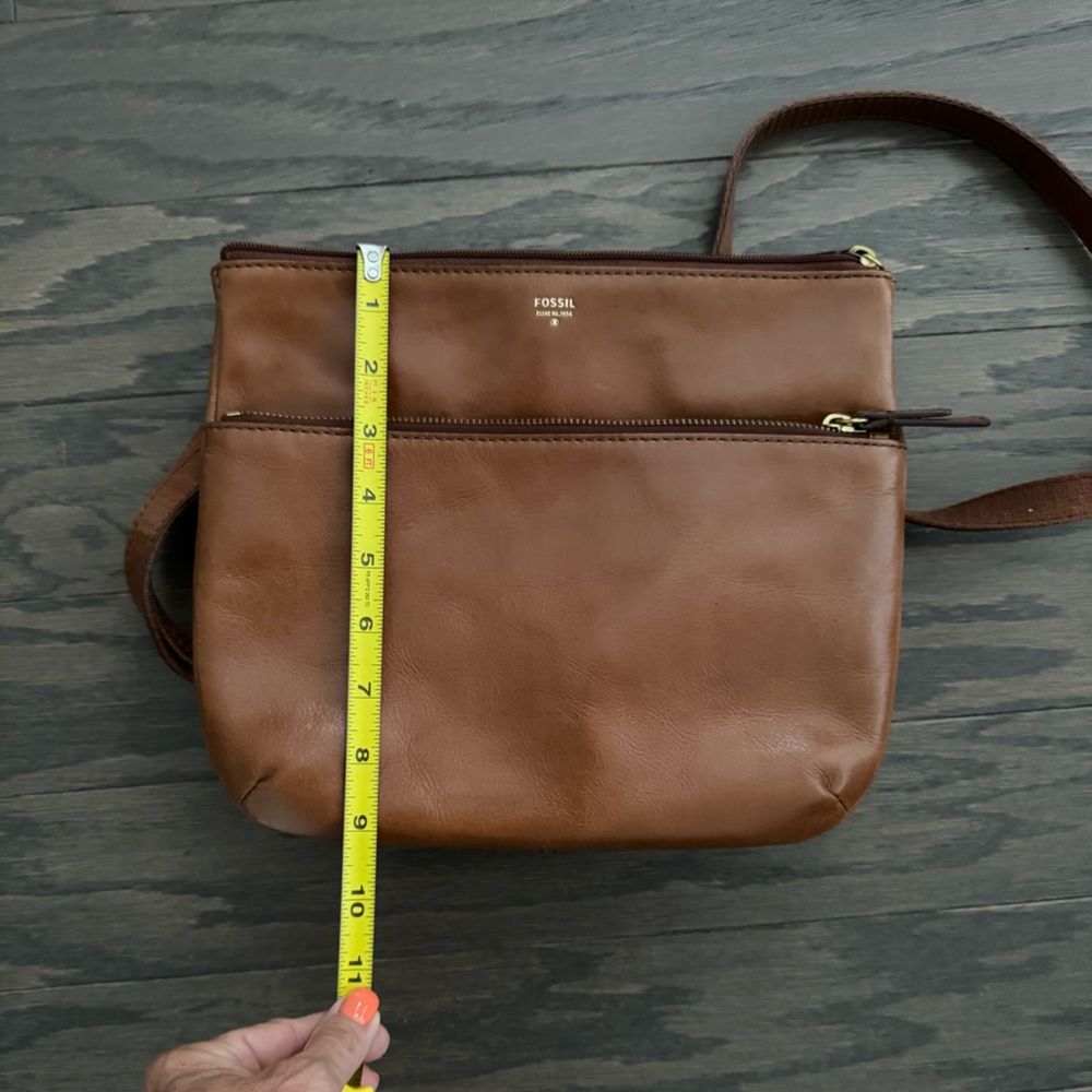 Fossil Medium Brown Crossbody Bag - Picture 10 of 11